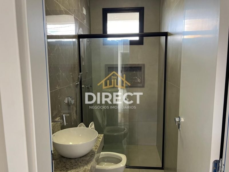 2d298af5-d285-4116-98dc-9f5d30d07fec