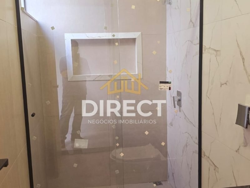 4cd12d43-10d2-4991-8780-8d397f7d4e97