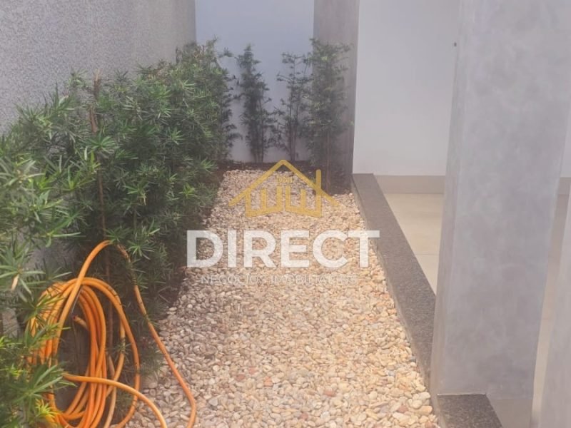 9ab9b8ec-88b4-426e-a444-8ca038b6ab62