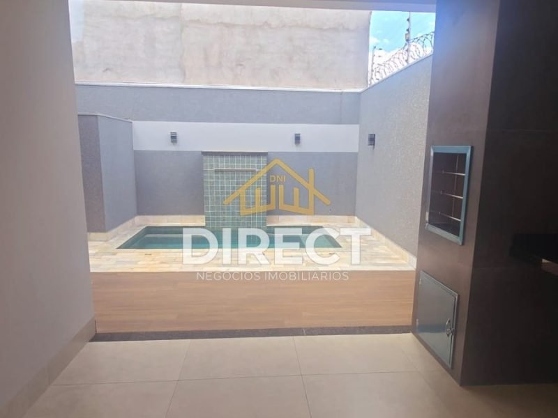 b243d44f-7af2-4f08-8a43-64097f37536a