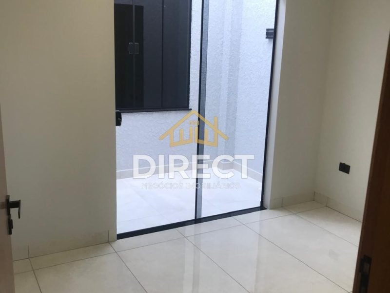 e31dde27-b01f-423f-a21f-ee47b1973d81