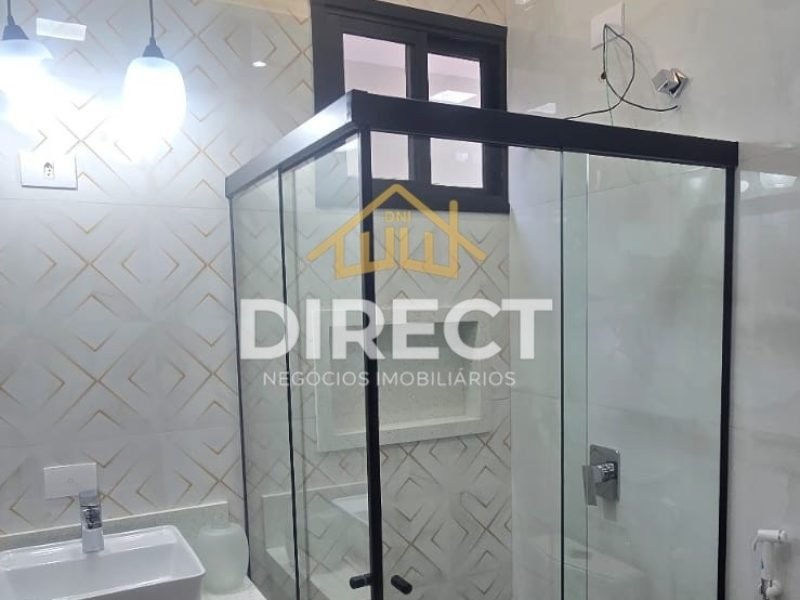 f54b721a-b973-4b15-af2a-aa75c7958912