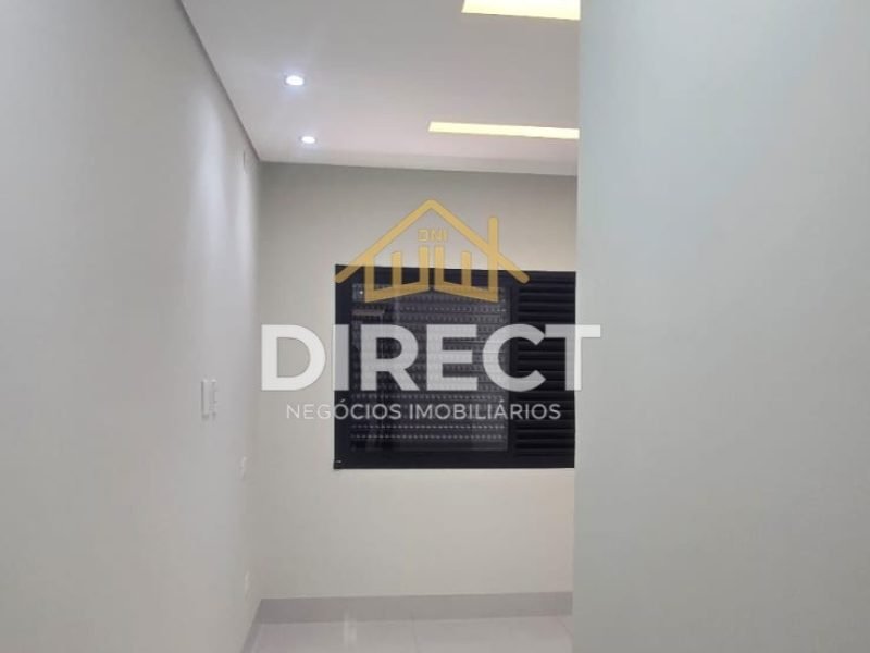 ff7cca40-3d30-404d-8c98-5731ca4b8c47